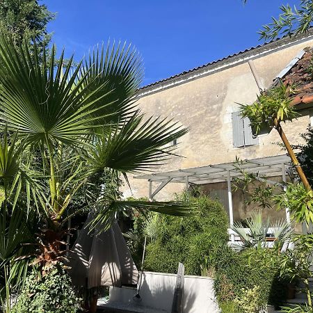 Issigeac Chambre Paisible Dans Une Ancienne Batisse Renovee מראה חיצוני תמונה
